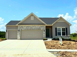 28905 Old Court Dr, Foristell, MO 63348