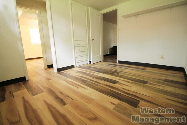 1123 N 26th St unit 1123 N 26th, Billings, MT 59101 - photo 7