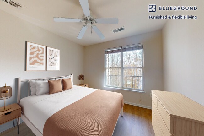 10306 Strathmore Hall St unit FL1-ID8018A, North Bethesda, MD 20852 - photo 5