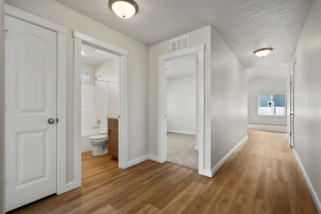 1380 Cresent St, Weiser, ID 83672 - photo 3