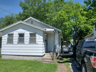108 N Oak St, Effingham, IL 62401