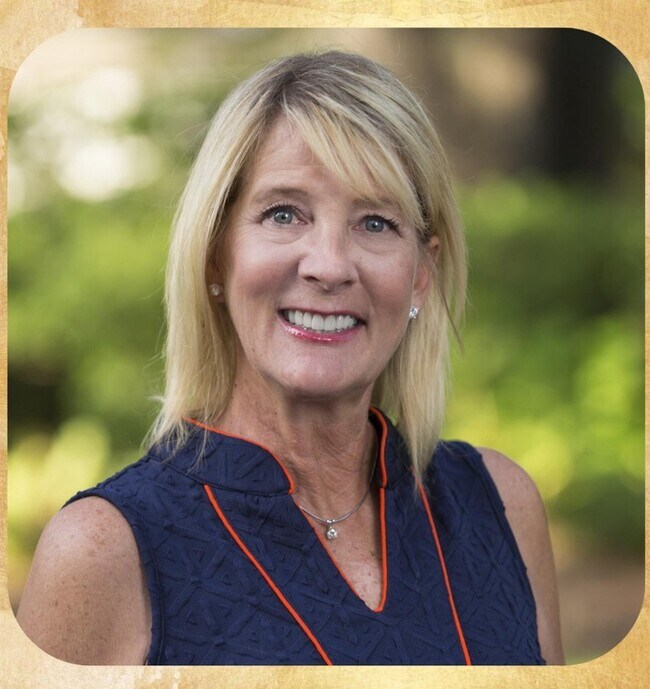 Lesley Flournoy