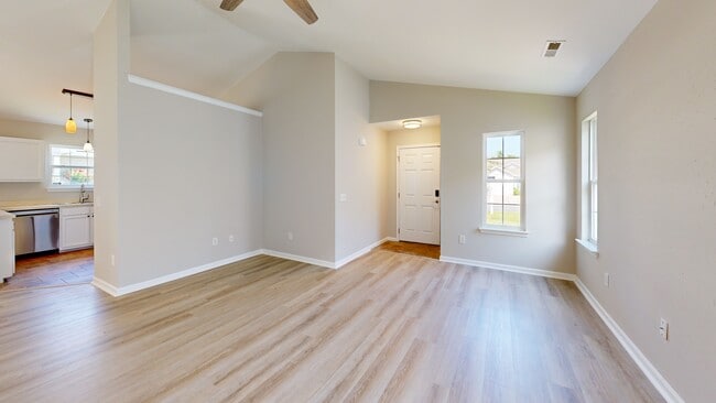 1077 Stoney Falls Blvd, Myrtle Beach, SC 29579 - photo 2