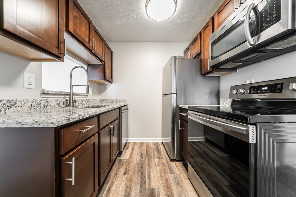 Integrity Chardon / Maple Ridge Apartments, Chardon, OH 44024 - photo 1