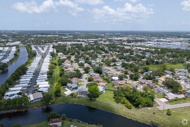 Shadow Pines is a neighborhood in Largo known for the tree-lined streets and suburban atmosphere.