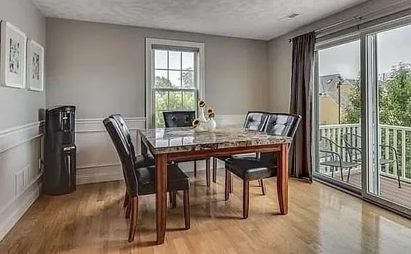Dining Room (2nd Floor)