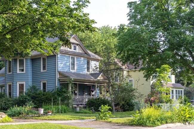 Victorian homes are common close to downtown in Saint Peter.