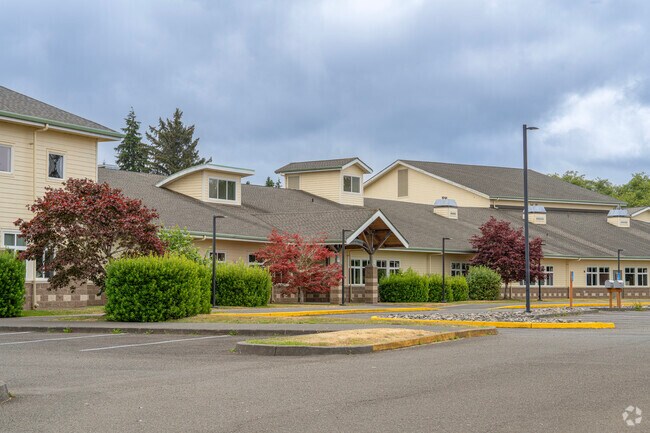 Lewis and Clark Elementary School earns a B on Niche.