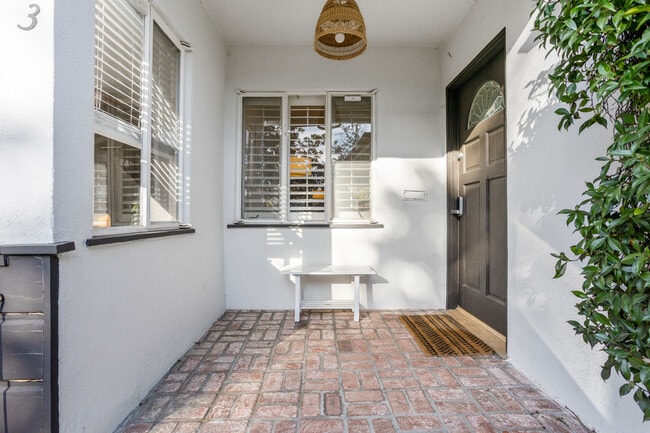 5923 Abernathy Dr, Los Angeles, CA 90045 - photo 2