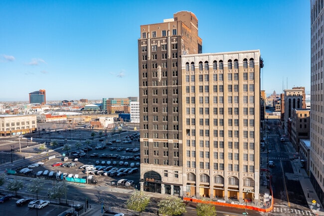 Briggs Houze, Detroit, MI 48226 - photo 6