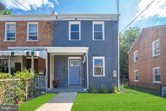 4725 B St SE, Washington, DC 20019