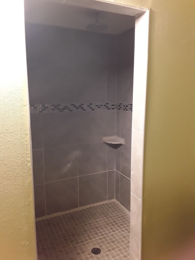 Huge shower master 3X5