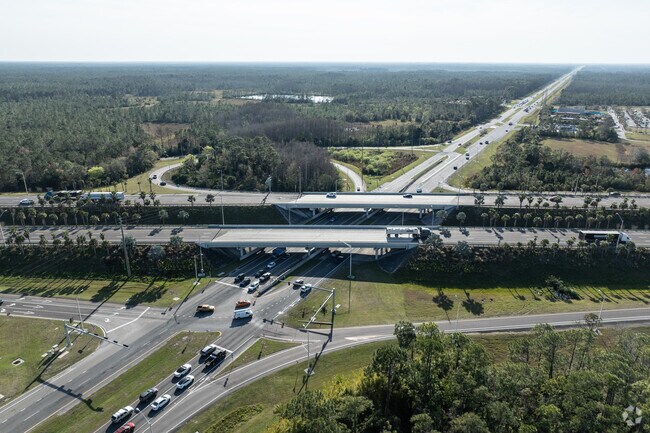Glencoe residents have easy access to Interstate 95 via SR 44 that runs through the community.
