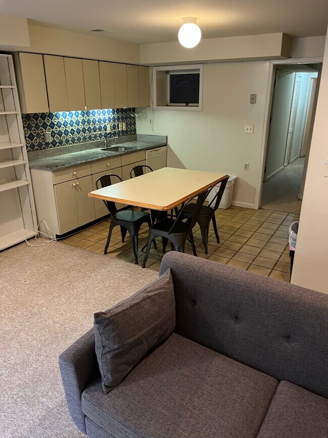 504 E St NE unit 504 one-half E ST NE, Washington, DC 20002 - photo 2