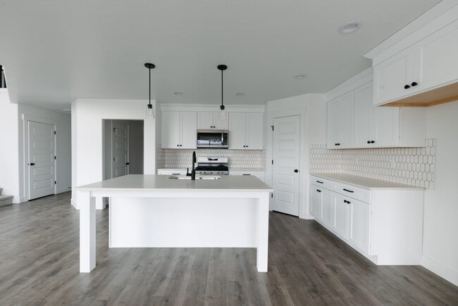 1044 N 3620 W, Lehi, UT 84043 - photo 3