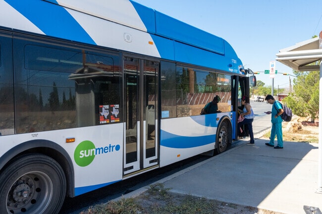 Sun Metro buses help locals get around town in Pico Norte.