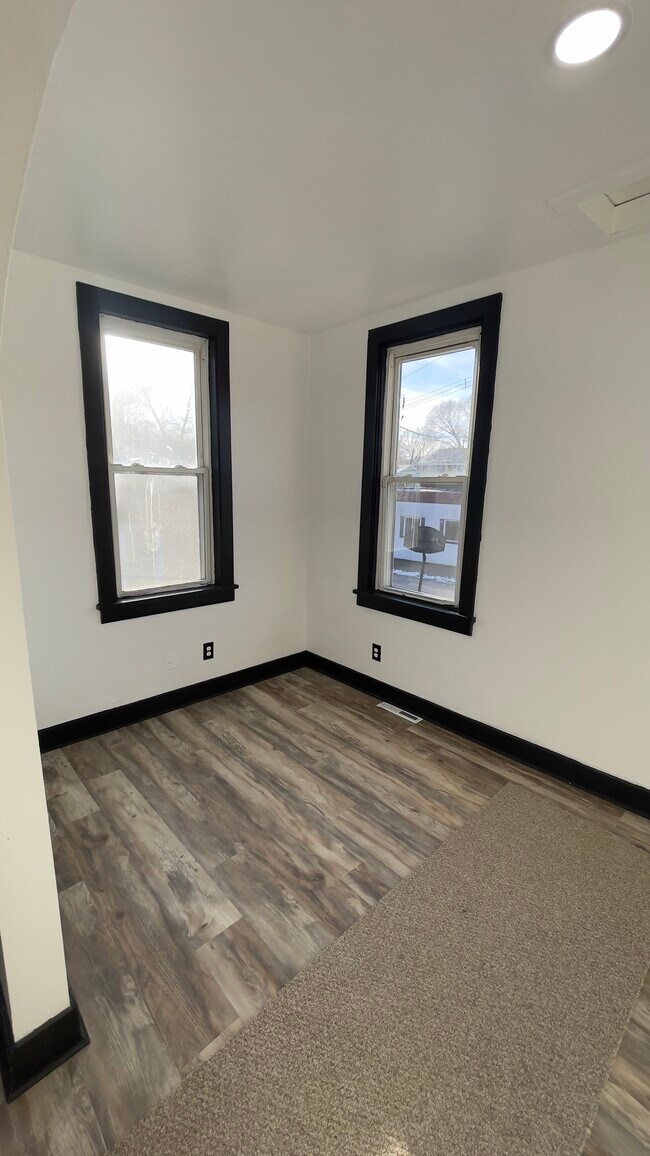 308 9th St, Beaver Falls, PA 15010 - photo 6