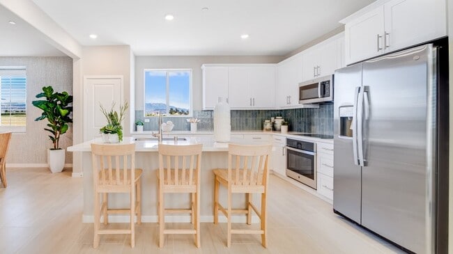 26149 Mercury Dr, Loma Linda, CA 92354 - photo 3