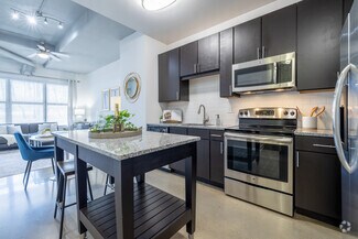 12751 Fair Lakes Cir, Fairfax, VA 22033