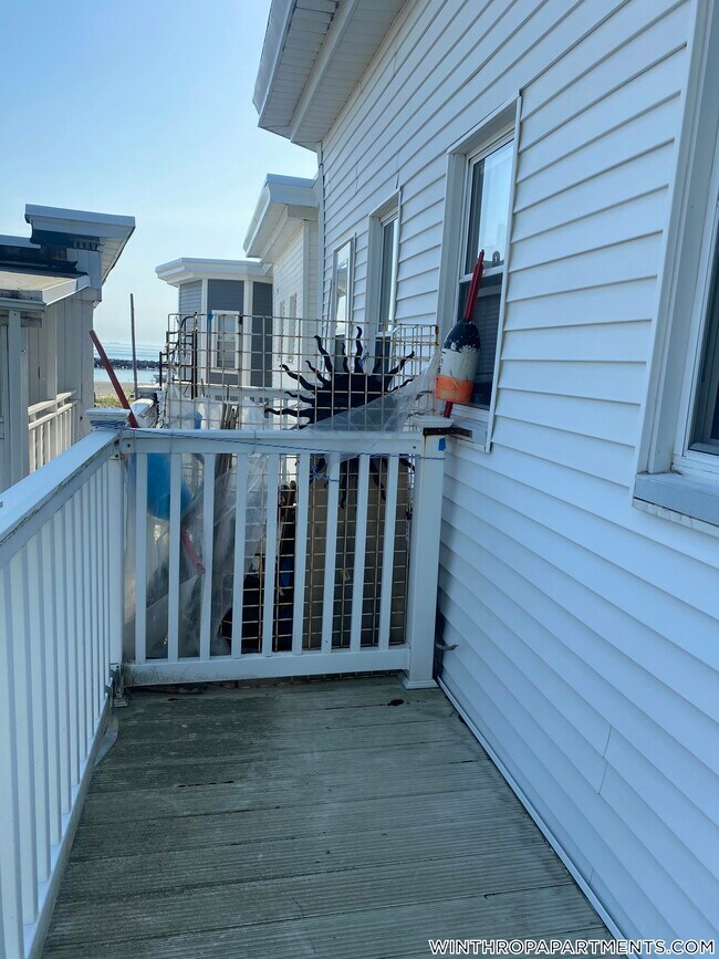 90 Winthrop Shore Dr unit 15, Winthrop, MA 02152 - photo 2