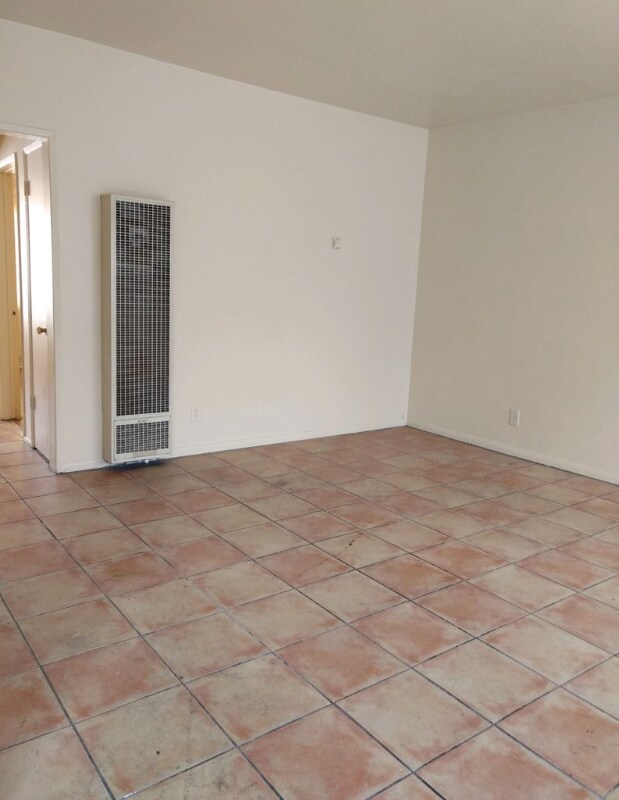 3332 Drew St unit 3, Los Angeles, CA 90065 - photo 2