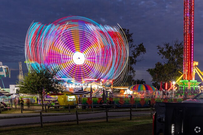 Havelock’s Fourth of July Festival brings fireworks, food vendors, and live music downtown.