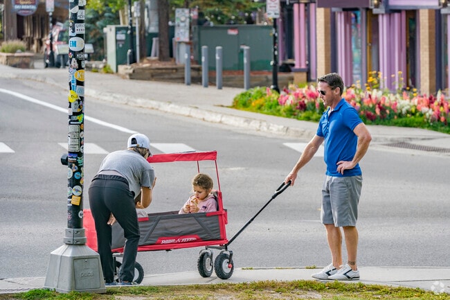 Families enjoy the warm weather and walk-able shopping district in Breckenridge.
