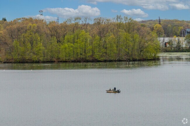 Silver Lake offers great areas to fish and kayak in Berlin, CT.