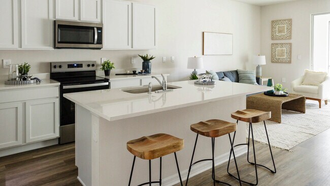 11811 Davis Dr, Largo, FL 33774 - photo 6