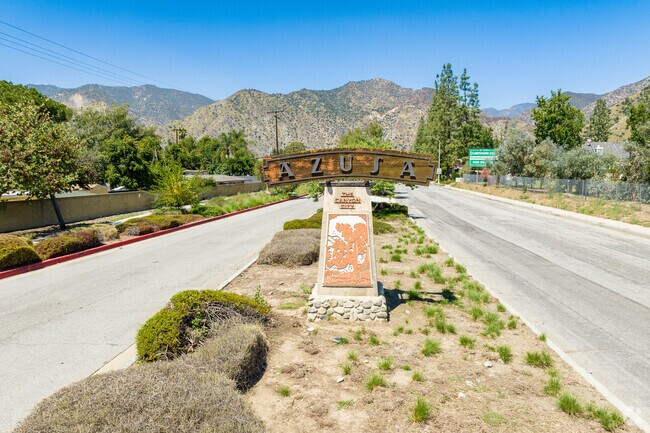 Mountain Cove sits right under the San Gabriel Mountains in Azusa, California.