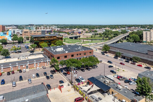 Pettigrew Heights is located in the largest city in South Dakota.