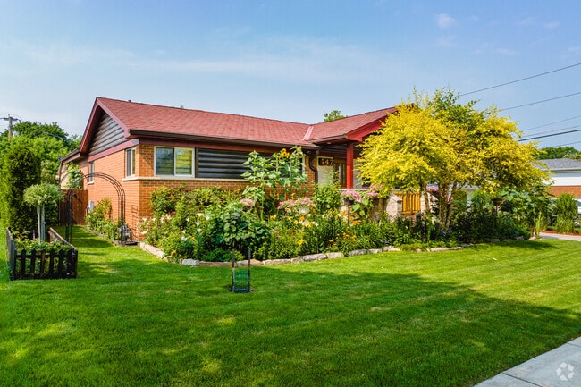 Homes around Hatlen Heights feature lush landscaping and neatly groomed yards.