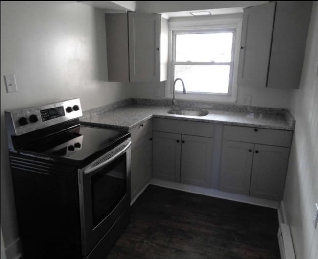 164 Grant Ave, Vandergrift, PA 15690 - photo 6