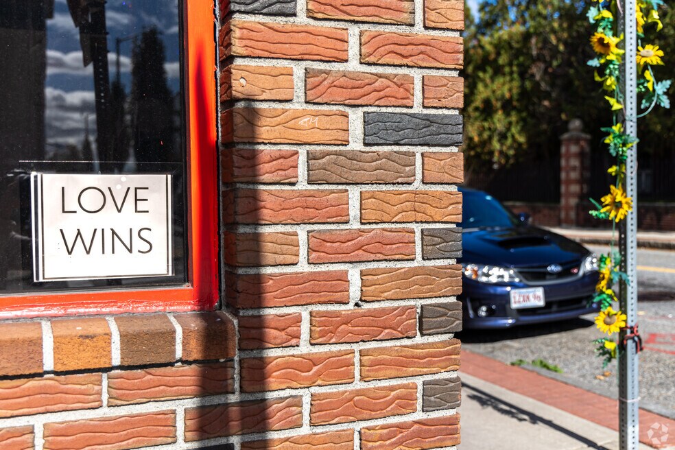 VernonHill_501466_100925_SW_V1