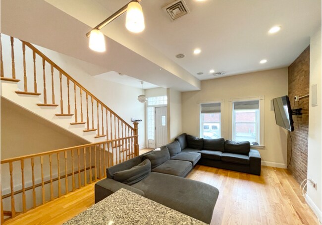 98 L St unit 1, Boston, MA 02127 - photo 6