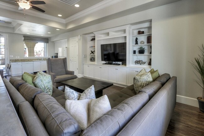 The Village at Henderson, Porterville, CA 93257 - photo 3