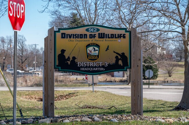 Welcom to the Portage Lakes Fishing Pond in Akron, Ohio.