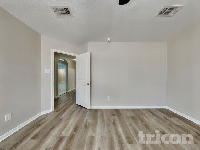 417 Palomino Stand Dr, La Marque, TX 77568 - photo 7