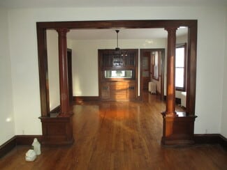 3227 29th Ave S, Minneapolis, MN 55406