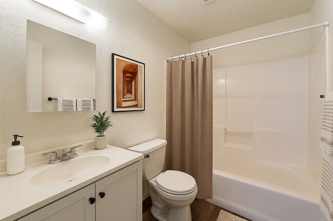 3BR, 2BA - 1,100SF - Second Bathroom