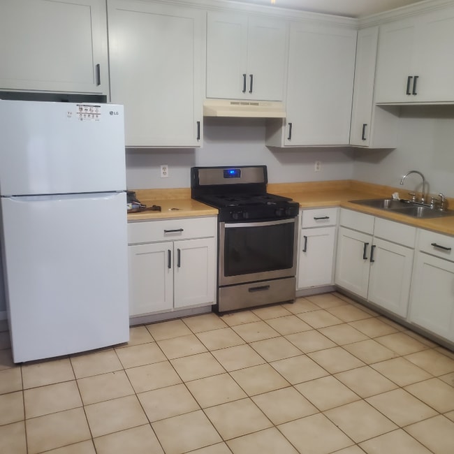 38 Joan Dr unit 38b Joan dr, Saint Peters, MO 63376 - photo 2