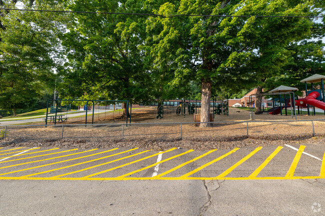 Simonds Elementary School in Warner serves grades K-5.