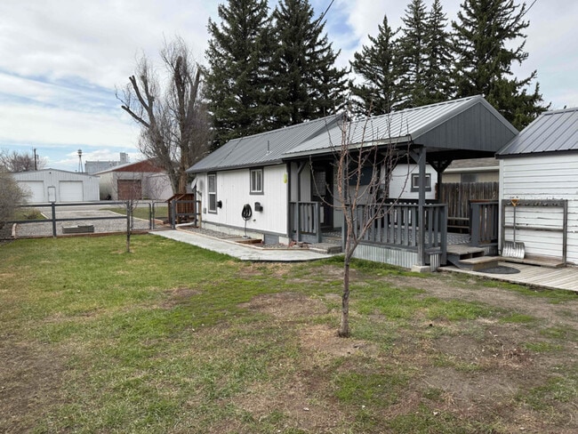 307 First Ave E, Three Forks, MT 59752 - photo 4