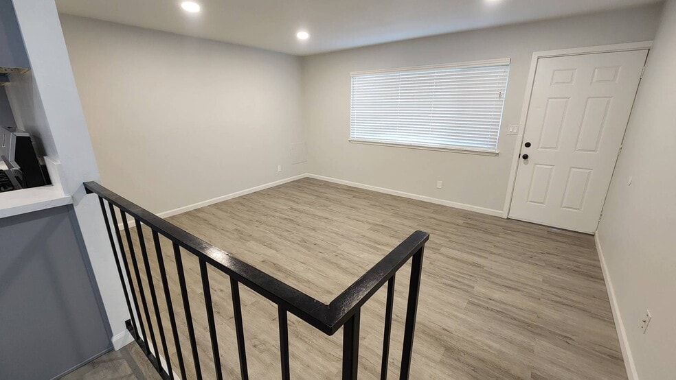 579 James Ave unit 1, South Lake Tahoe, CA 96150 - photo 1