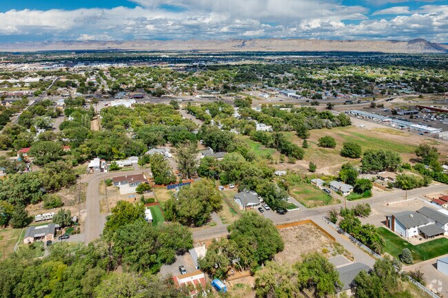 Discover the mix of rural and residential charm of Orchard Mesa