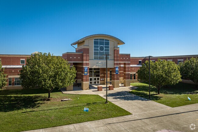 Missouri City Middle School in Houston offers a comprehensive curriculum covering core subjects.