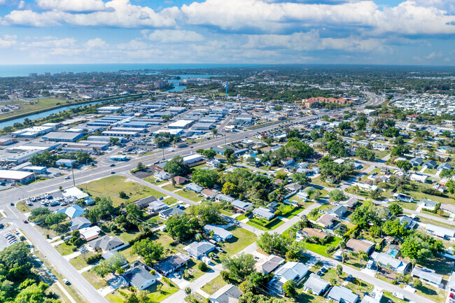 Historic Edgewood is located next to Downtown Venice, and close to the Gulf of Mexico.