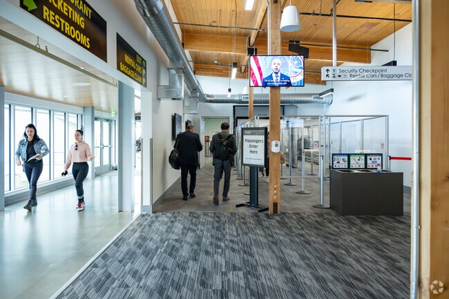 Visit or depart from Fountaingrove by way of the Charles M. Shulz Airport.