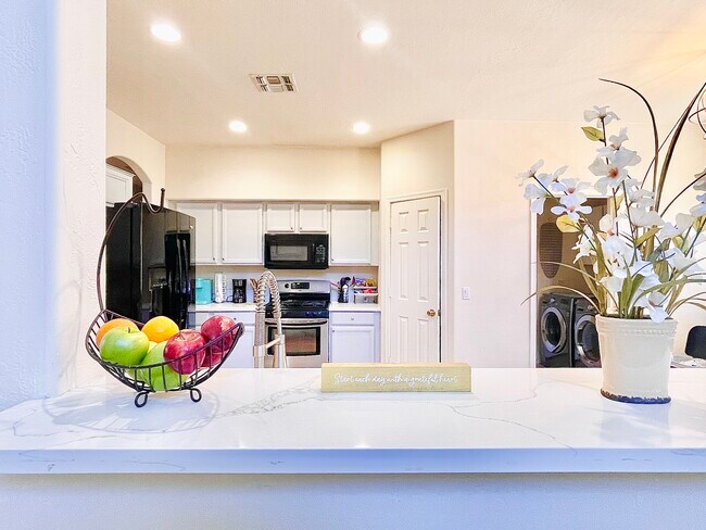 6846 S 26th Place unit 3, Phoenix, AZ 85042 - photo 7