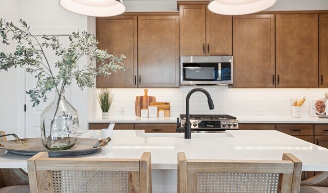 102 Monarch Trail unit 36468810, Huntsville, TX 77340 - photo 6